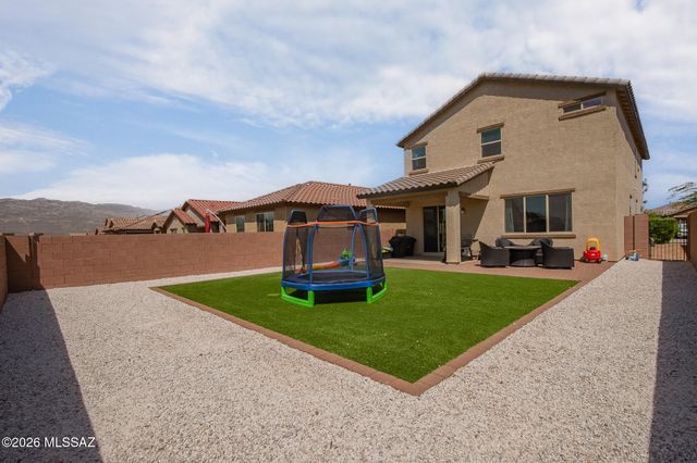 8038 S Golden Bell Drive, Tucson, AZ 85747