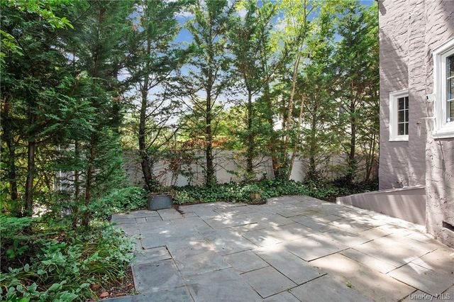 79 Edgewood Avenue, Larchmont, NY 10538