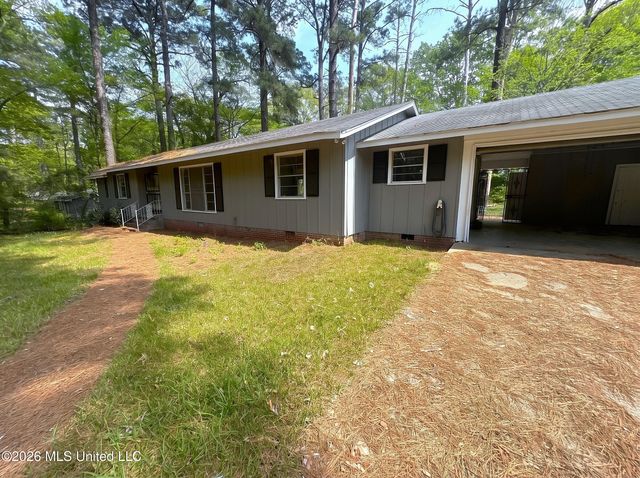 5726 Fernwood Drive, Jackson, MS 39206