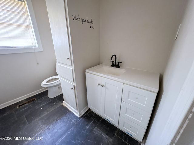 5726 Fernwood Drive, Jackson, MS 39206