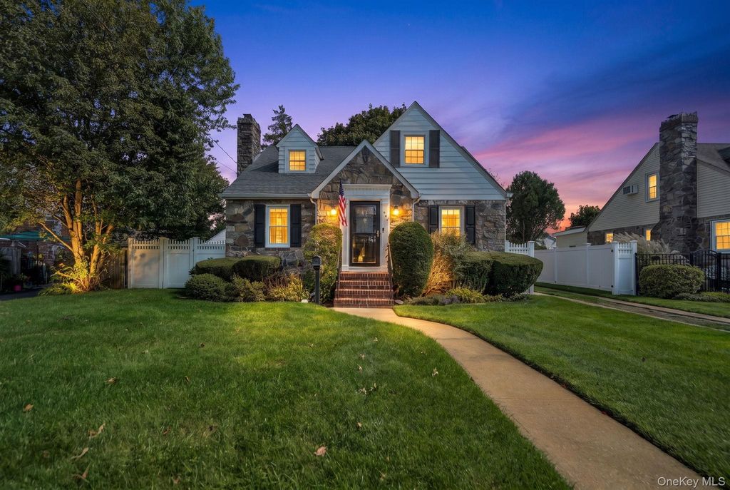 1843 Beech Street, Wantagh, NY 11793 — photo 2