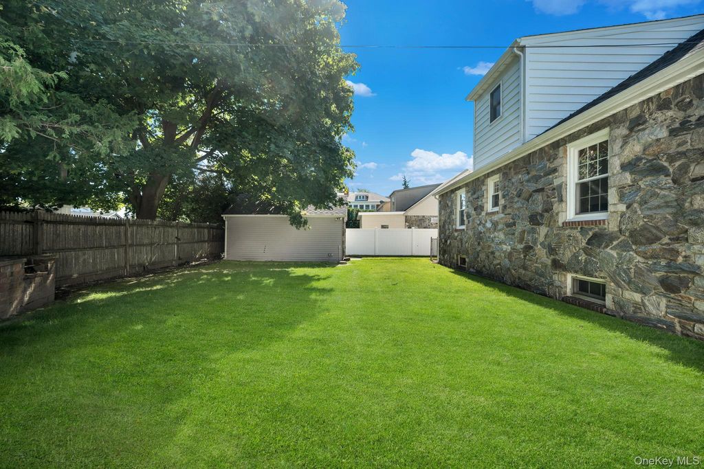 1843 Beech Street, Wantagh, NY 11793 — photo 5