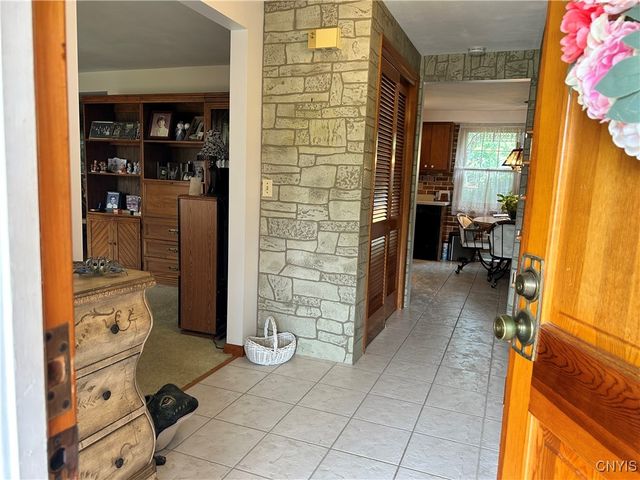 4947 Camelot Drive, Onondaga, NY 13215