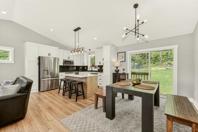 5411 Destination Lane NE, Rochester, MN 55906