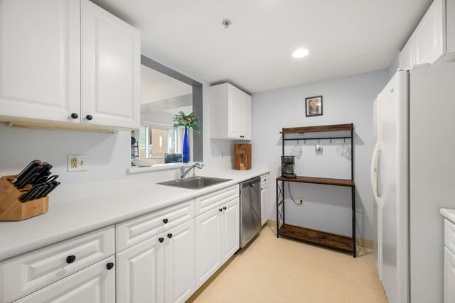 1 Nassau St 1205, Boston, MA 02111
