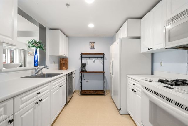 1 Nassau St 1205, Boston, MA 02111