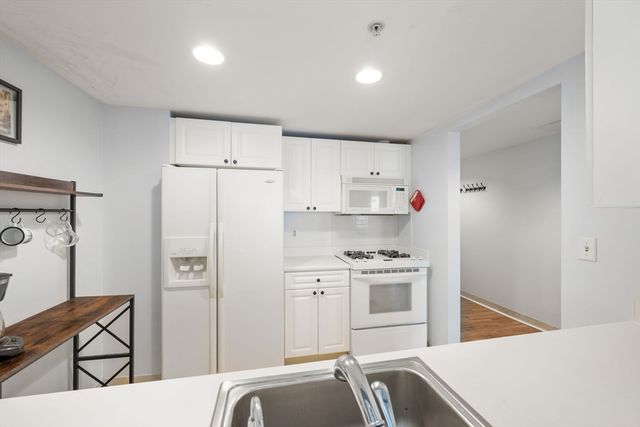 1 Nassau St 1205, Boston, MA 02111