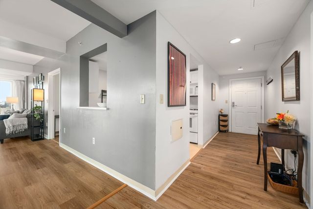 1 Nassau St 1205, Boston, MA 02111