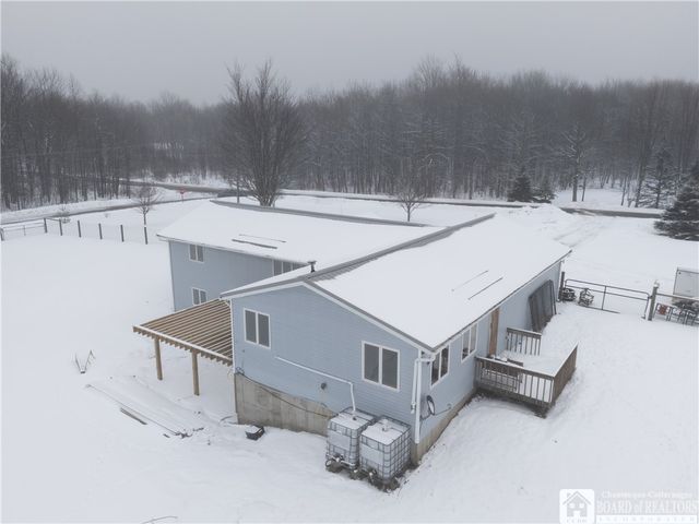 7197 Hall Road, Charlotte, NY 14718