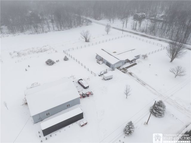 7197 Hall Road, Charlotte, NY 14718