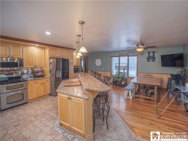 7197 Hall Road, Charlotte, NY 14718