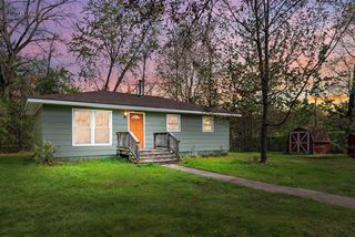 1603 E Detroit St, New Buffalo, MI 49117