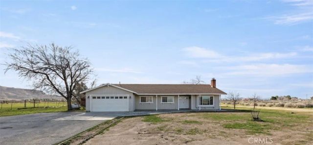 23405 Ramona, Apple Valley, CA 92307