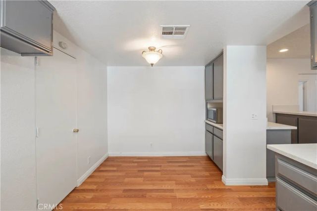 23405 Ramona, Apple Valley, CA 92307