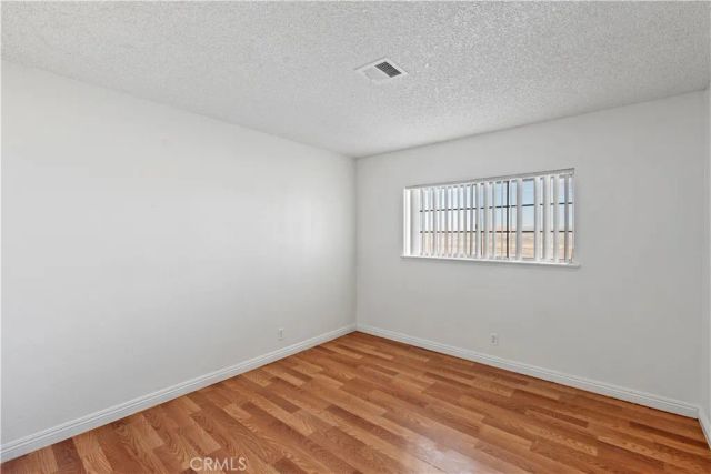 23405 Ramona, Apple Valley, CA 92307