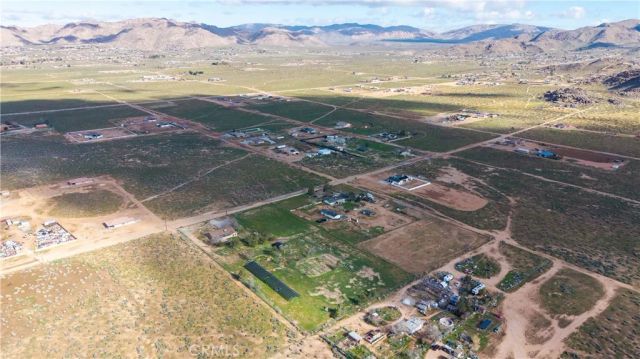 23405 Ramona, Apple Valley, CA 92307