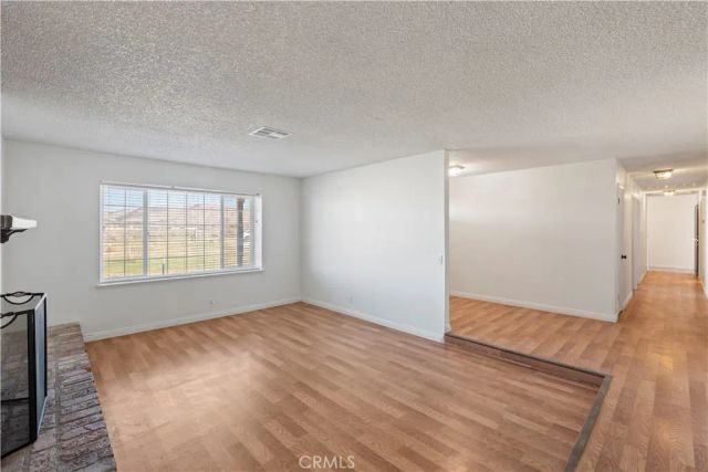 23405 Ramona, Apple Valley, CA 92307