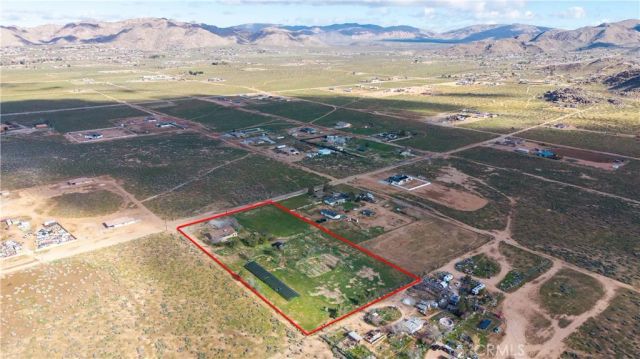 23405 Ramona, Apple Valley, CA 92307