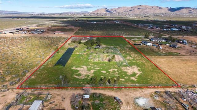 23405 Ramona, Apple Valley, CA 92307