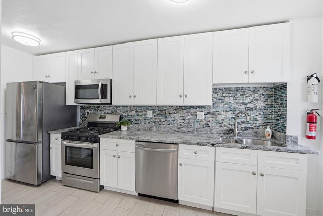 1714 E ST NE, Washington, DC 20002