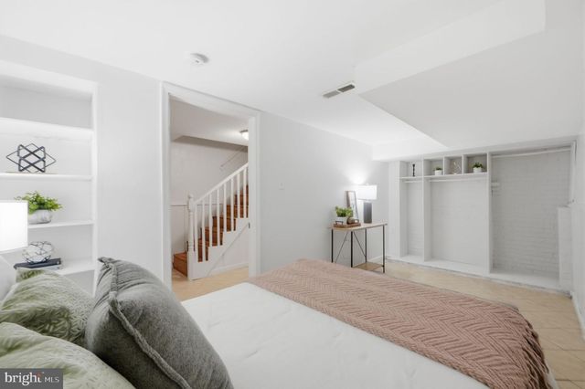 1714 E ST NE, Washington, DC 20002