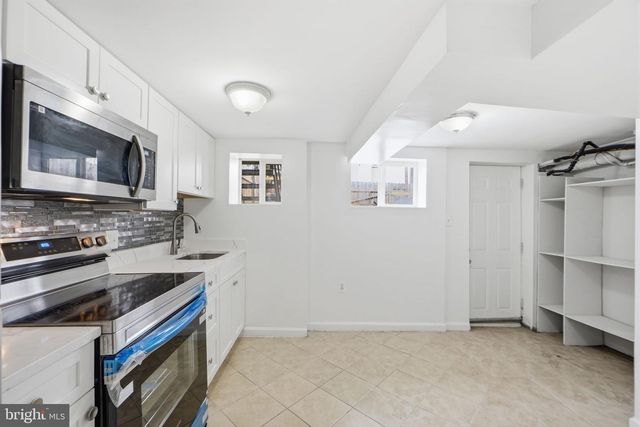 1714 E ST NE, Washington, DC 20002