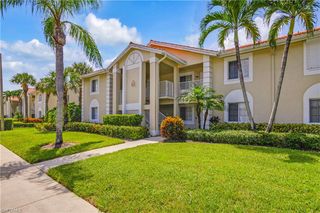 7754 Emerald CIR T202, Naples, FL 34109