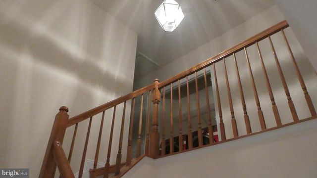 16456 KENNEWEG CT, Woodbridge, VA 22191