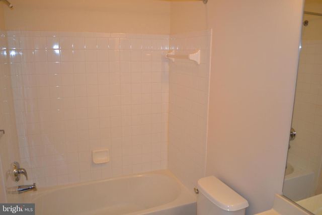 16456 KENNEWEG CT, Woodbridge, VA 22191