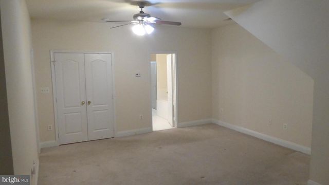 16456 KENNEWEG CT, Woodbridge, VA 22191