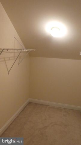 16456 KENNEWEG CT, Woodbridge, VA 22191