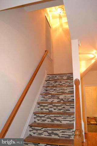 16456 KENNEWEG CT, Woodbridge, VA 22191