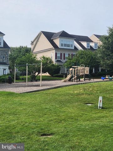 16456 KENNEWEG CT, Woodbridge, VA 22191