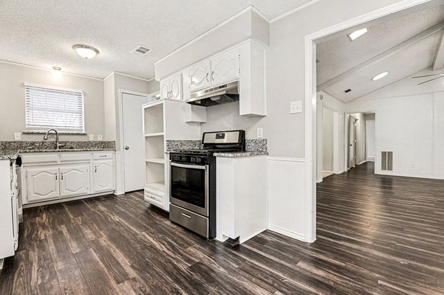 1950 Westminster Drive, Carrollton, TX 75007