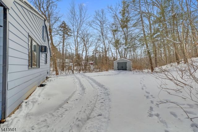 15 Winding Brook Way, Rockaway Twp., NJ 07866