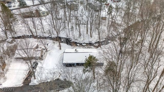 15 Winding Brook Way, Rockaway Twp., NJ 07866