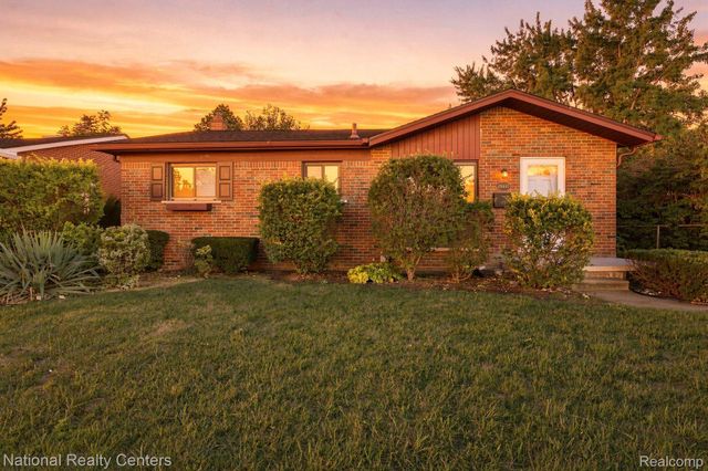 29435 Spoon Avenue, Madison Heights, MI 48071