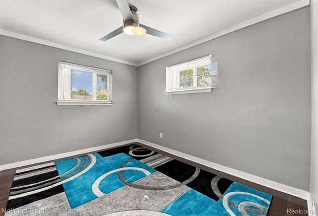 29435 Spoon Avenue, Madison Heights, MI 48071