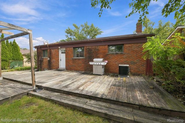 29435 Spoon Avenue, Madison Heights, MI 48071