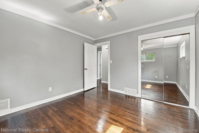 29435 Spoon Avenue, Madison Heights, MI 48071