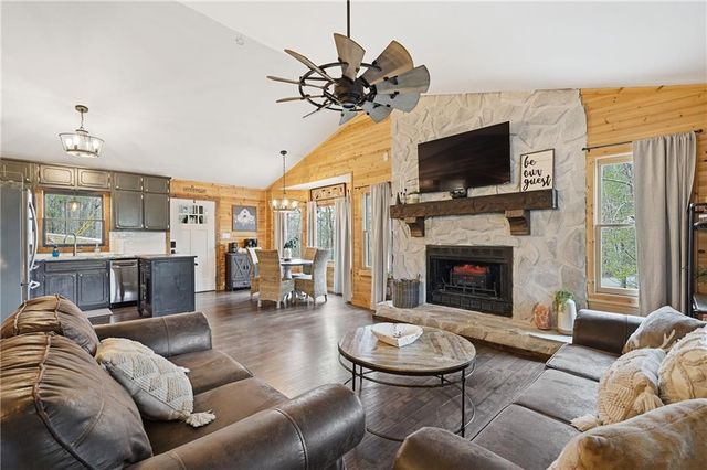 130 Clark Drive, Ellijay, GA 30540