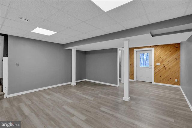 28 LAKE RD, Fleetwood, PA 19522