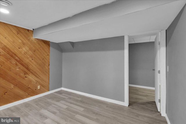 28 LAKE RD, Fleetwood, PA 19522