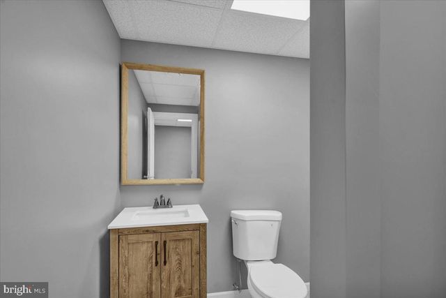 28 LAKE RD, Fleetwood, PA 19522