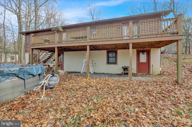 28 LAKE RD, Fleetwood, PA 19522