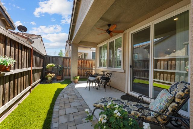 4504 Villa Del Paso Ln, Sacramento, CA 95834