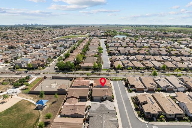 4504 Villa Del Paso Ln, Sacramento, CA 95834