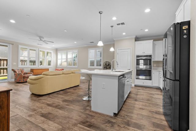 4504 Villa Del Paso Ln, Sacramento, CA 95834