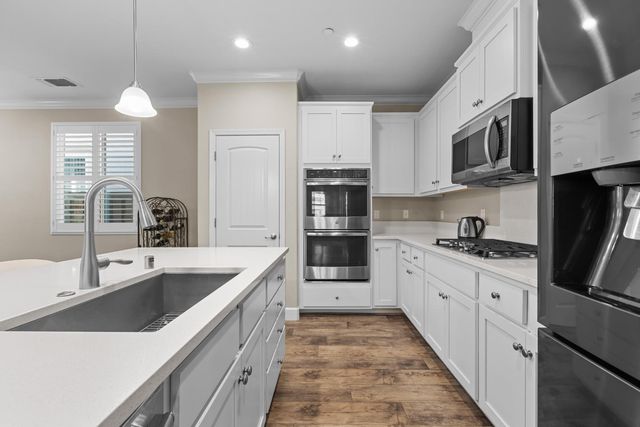 4504 Villa Del Paso Ln, Sacramento, CA 95834