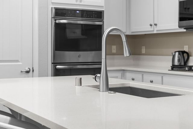 4504 Villa Del Paso Ln, Sacramento, CA 95834